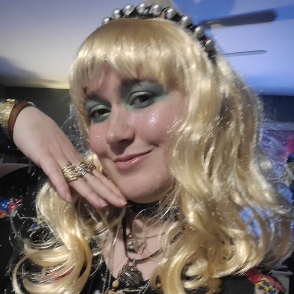 Meet your Posher, Traeic - Picture 14 of 16